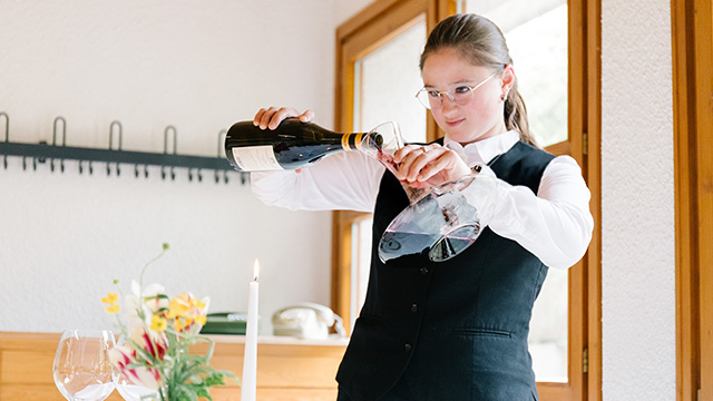 wgf-teaser-karriere-zusatzqualifikation-bar-wein__1_